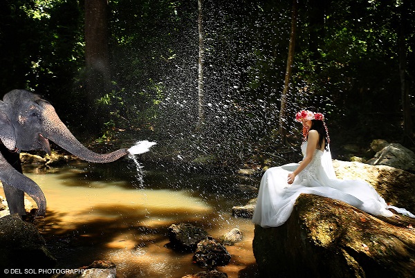 Phoebe Lai + Jonathan Chang Trash the Dress in Koh Samui, Thailand