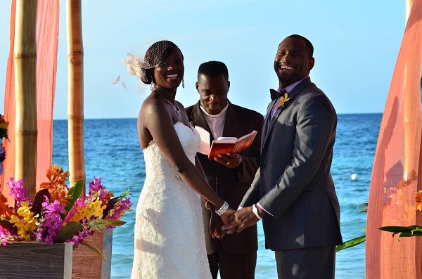 Real Wedding: Jean & Ano’s Larger-Than-Life Tropical Reunion