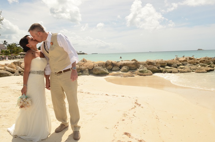 Real Wedding: Kathleen & Jonathan’s Intimate Ceremony in Antigua