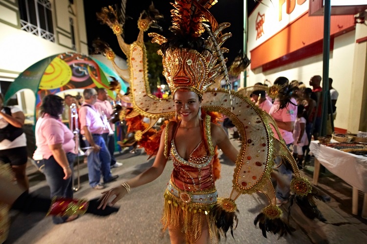 dancer_at_carubbian_festival_2