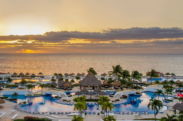 Featured Resort Spotlight: Moon Palace Golf & Spa Resort