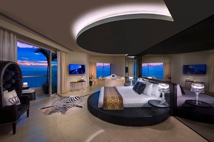 hard_rock_hotel_vallarta_rock_star_suite_room-1