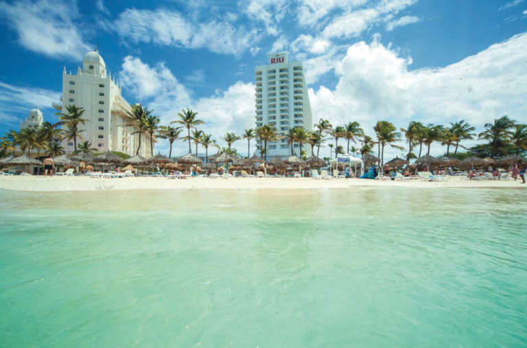 Featured Resort Spotlight: Riu Palace Antillas
