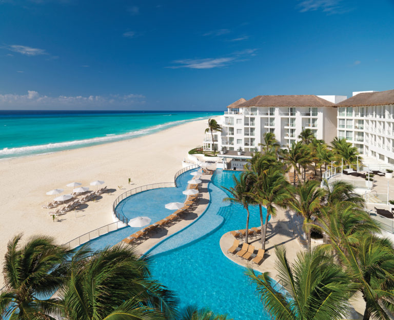 Playacar Palace: Combining Romance and Fun
