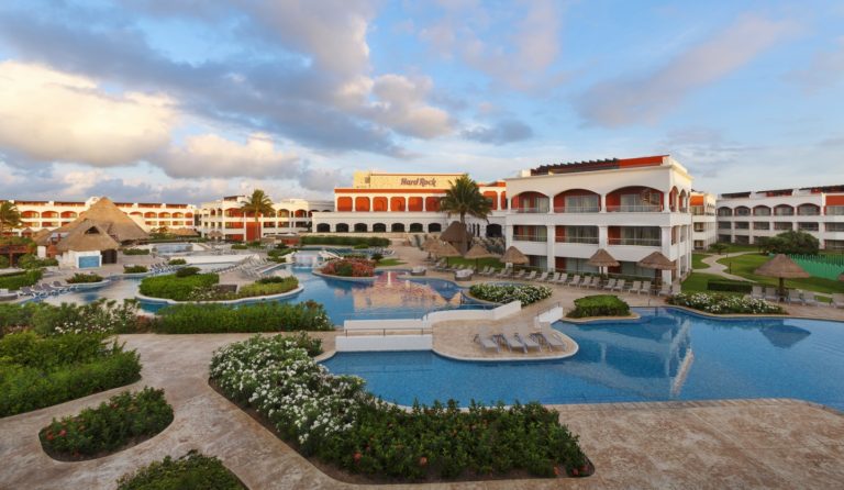 Featured Resort Spotlight: Hard Rock Hotel Riviera Maya