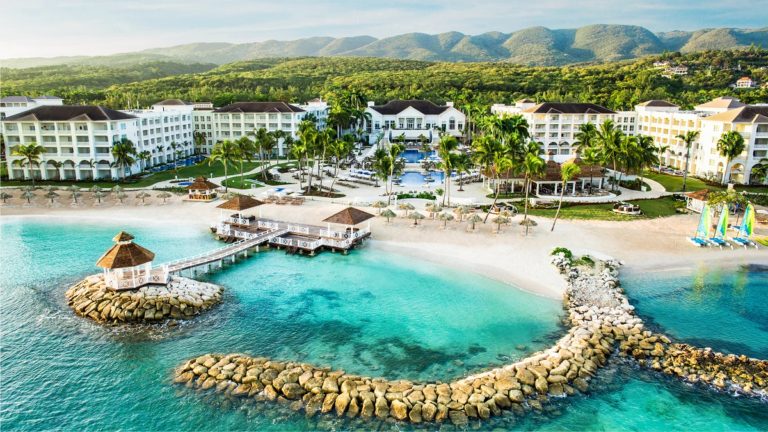Featured Resort Spotlight: Hyatt Zilara Rose Hall