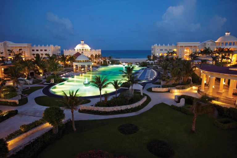 Featured Resort Spotlight: IBEROSTAR Grand Hotel Paraiso