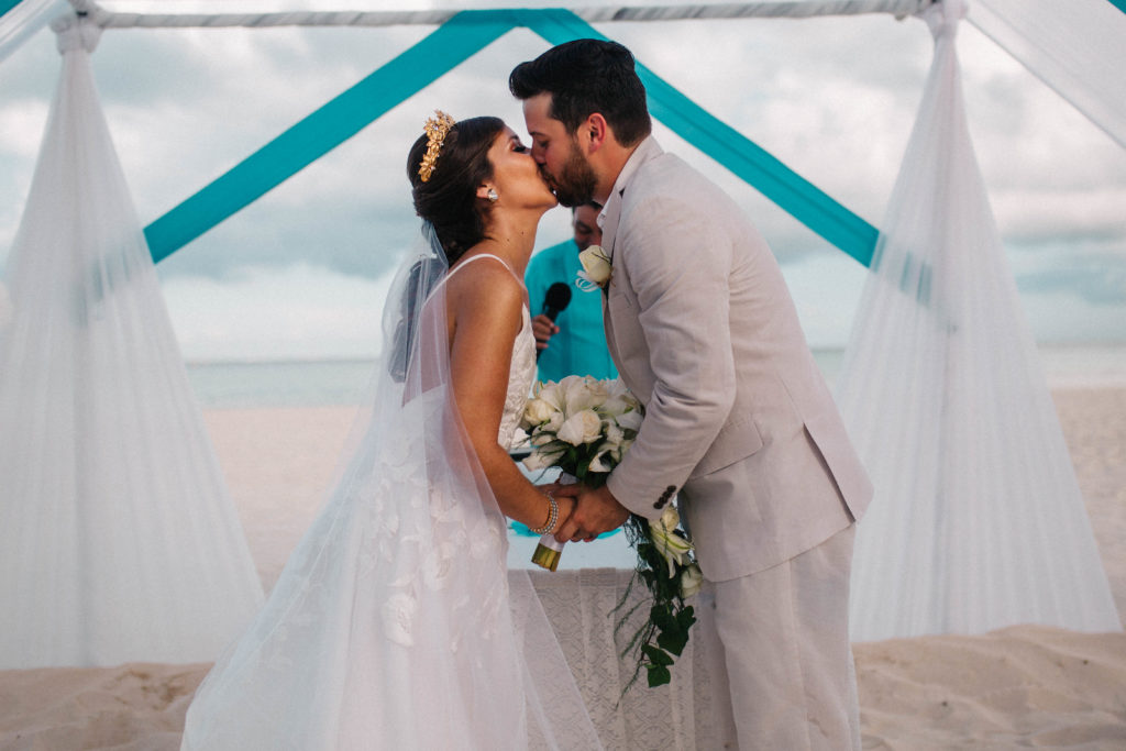 destination wedding in mexico