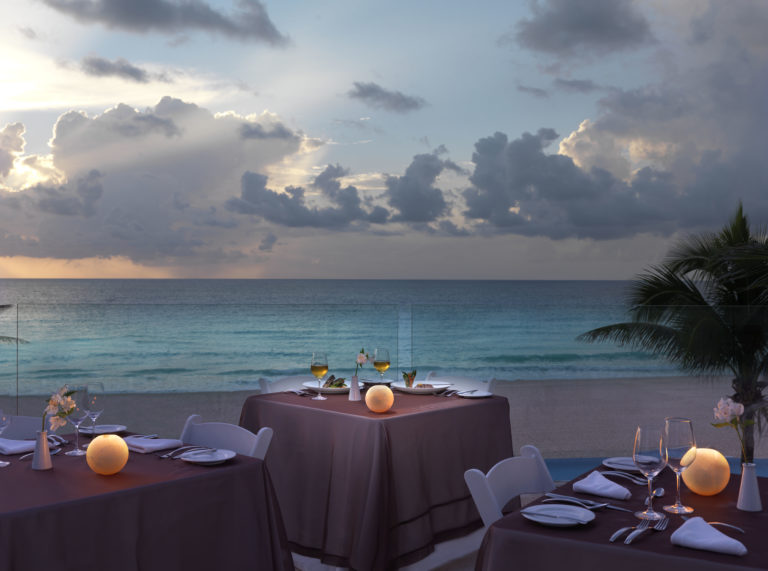 Most Romantic Cancun Destination Wedding Resorts