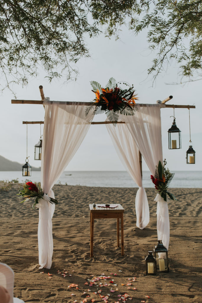 Real Wedding Morgan Tyler In Costa Rica Destination Weddings Blog