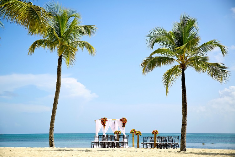 3 Bahamas Wedding Resorts Ideal For Couples Destination Weddings