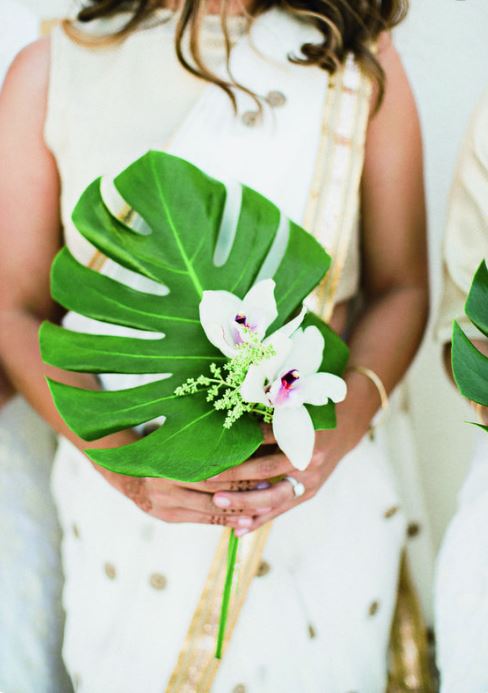 Summer destination wedding trends - bouquet