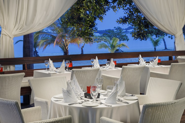 weddings at Couples Negril