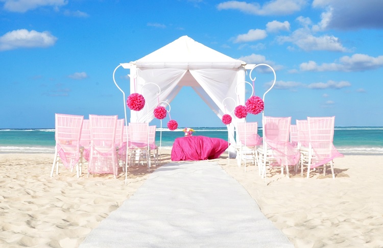 Weddings at Ocean Blue & Sand