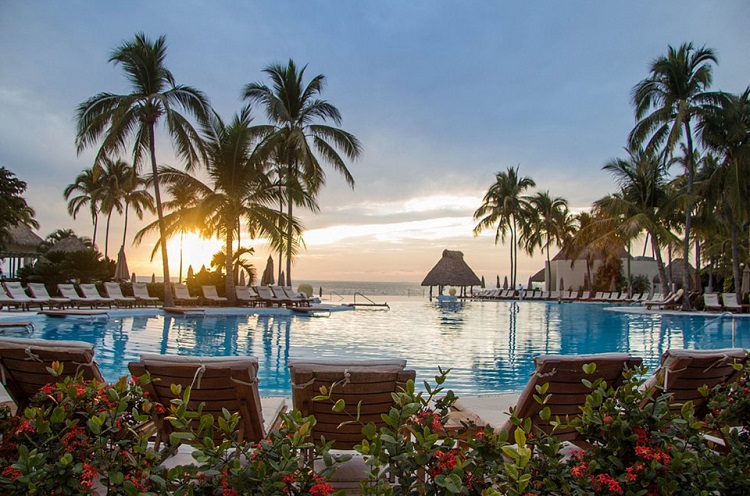 Grand Velas Riviera Nayarit honeymoons