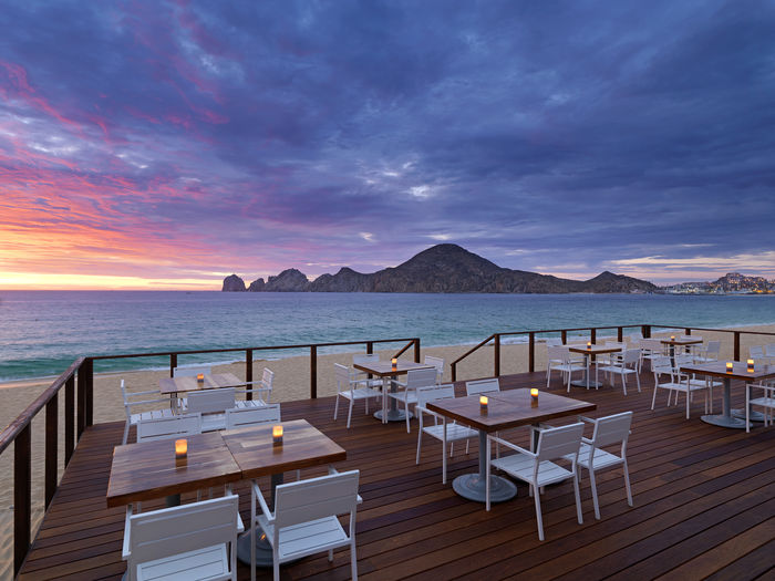 ME Cabo honeymoon resort