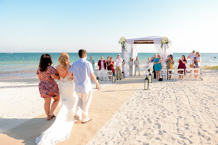 destination wedding in Mexico