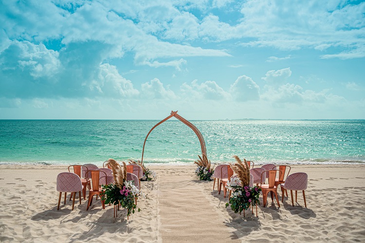 Destination Weddings at Oleo Cancun Playa