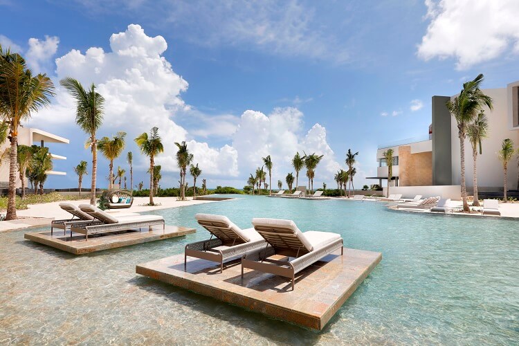 TRS Coral Hotel Costa Mujeres pool