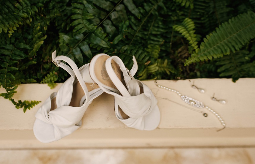 destination wedding shoes & jewelry