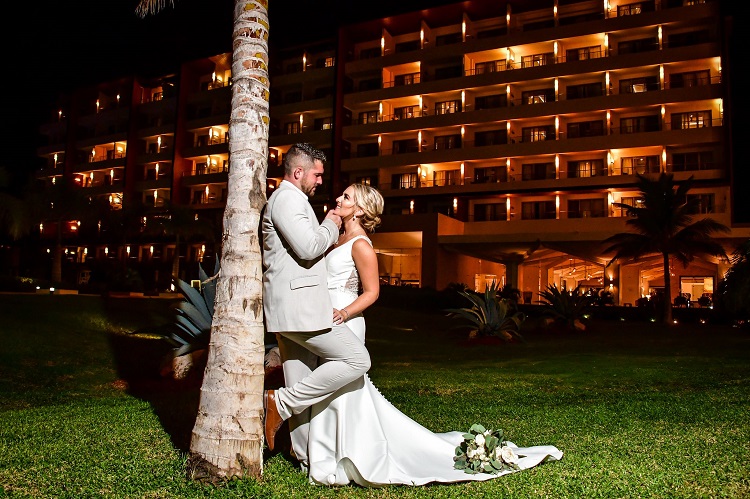 bride and groom with bouquet