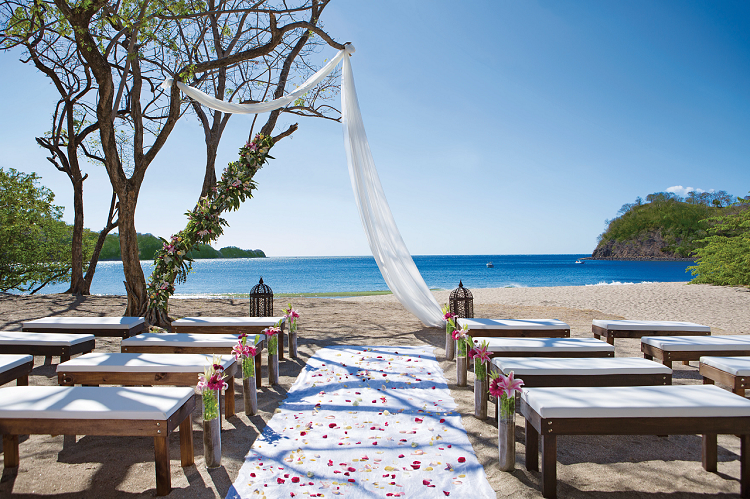 Costa Rica beach wedding ceremony