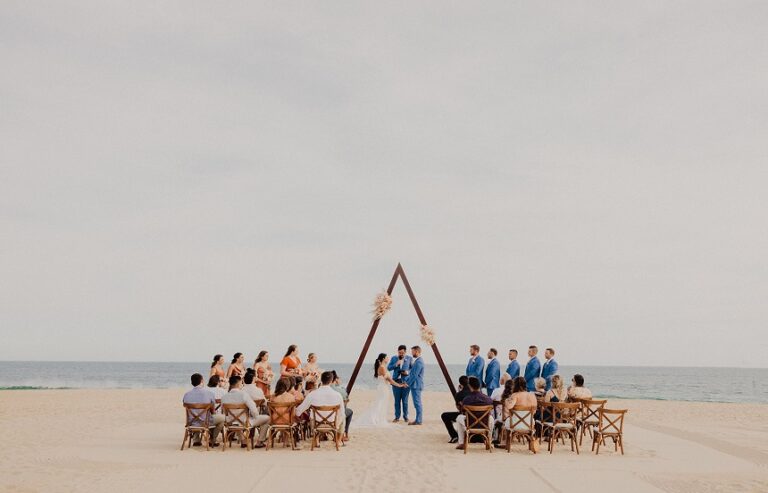 A Guest’s Guide to What to Wear To a Beach Wedding in Cabo San Lucas