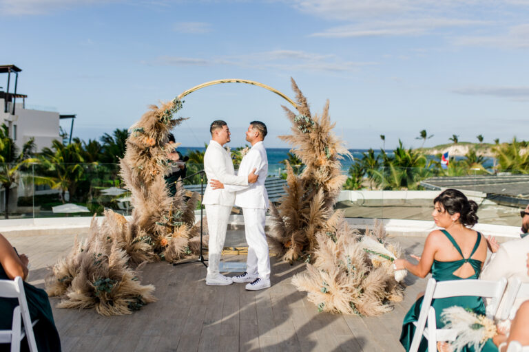 How To Prepare For A Symbolic Wedding Ceremony In The Dominican Republic