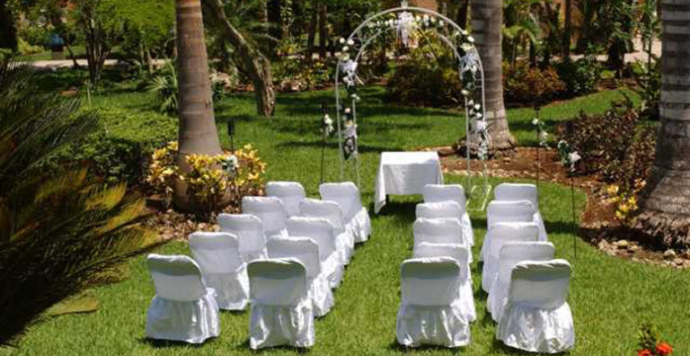 Top Wedding Resorts in Playa del Carmen for Large Weddings