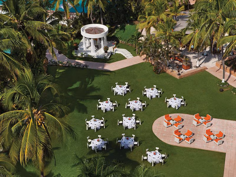 Sunscape Ixtapa garden venue