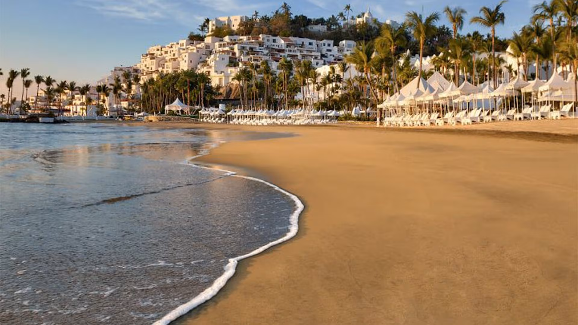 Las Hadas by Brisas Manzanillo