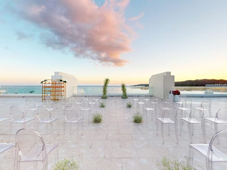 Top Wedding Resorts in Negril for Large Weddings