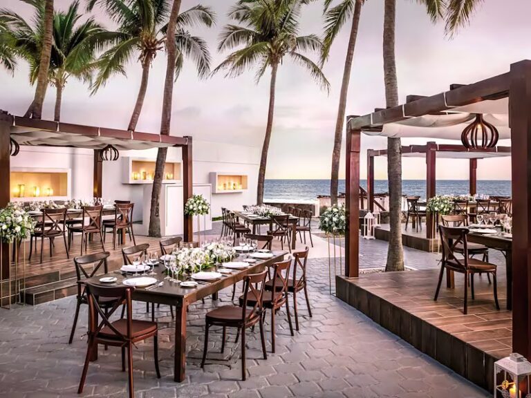 Best Wedding Resorts in Ixtapa for a Destination Wedding