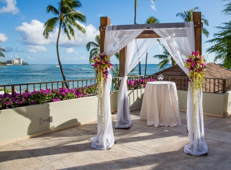 28 Inexpensive Wedding Ideas for Your Destination Celebration