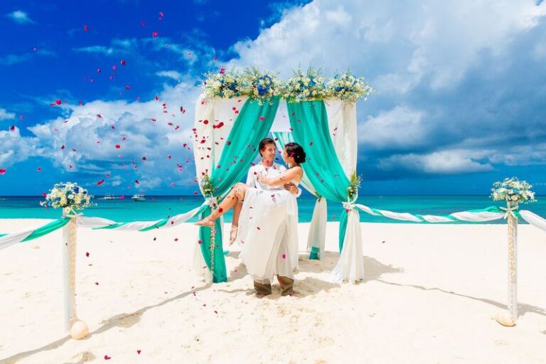 beach wedding