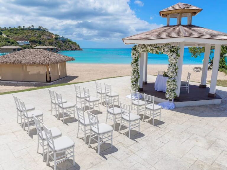 Royalton Antigua beach