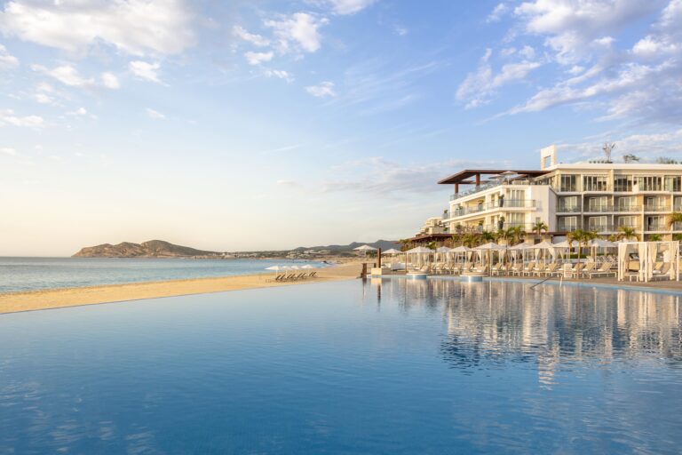 Ultimate Destination Wedding Travel Guide to Los Cabos