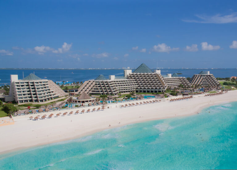 Ultimate Destination Wedding Travel Guide to Cancun