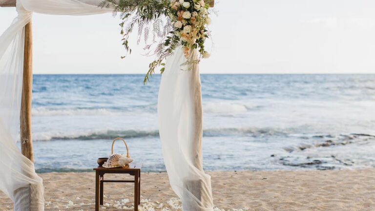 Top Wedding Resorts in Hawaii for Your Destination Wedding