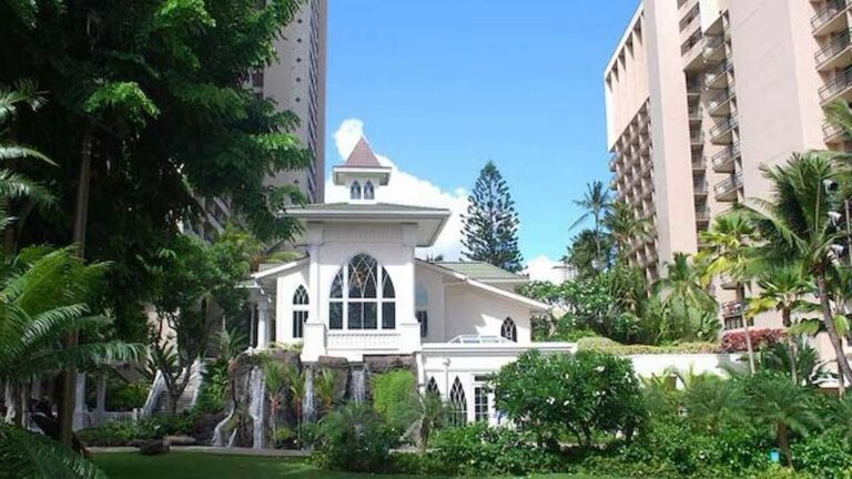 Best Affordable Wedding Resorts in Hawaii for Your Destination Wedding