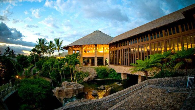 Best Adults Only Wedding Resorts in Hawaii for Your Destination Wedding