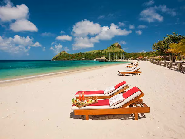 Best Mid-Sized and Large Wedding Venues in St. Lucia for Your Destination Wedding